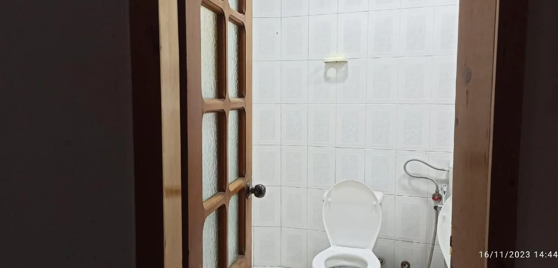 Royal 2 Hostel Opposite Nalu Bar Tirana