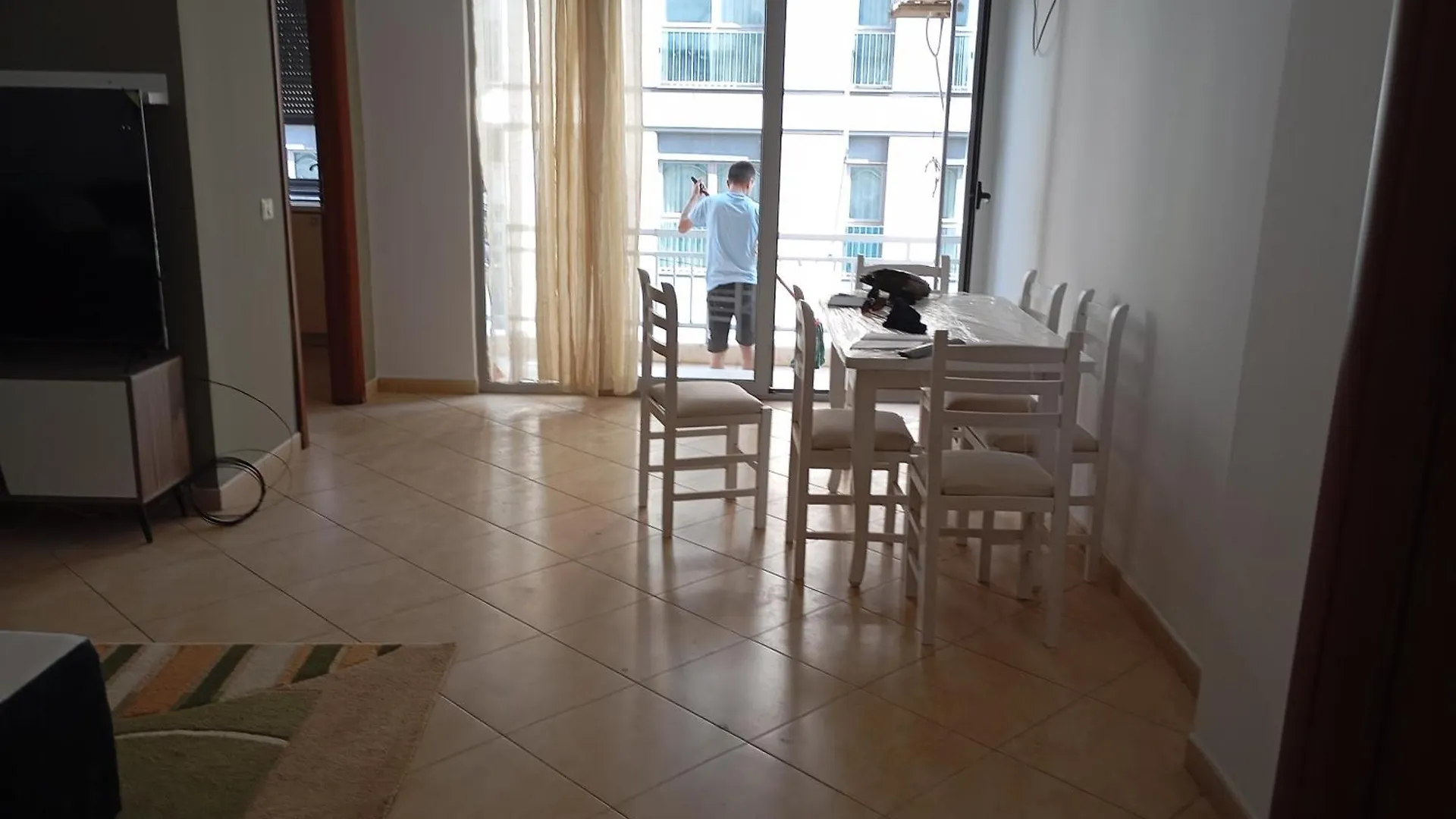 Royal 2 Hostel Opposite Nalu Bar Tirana
